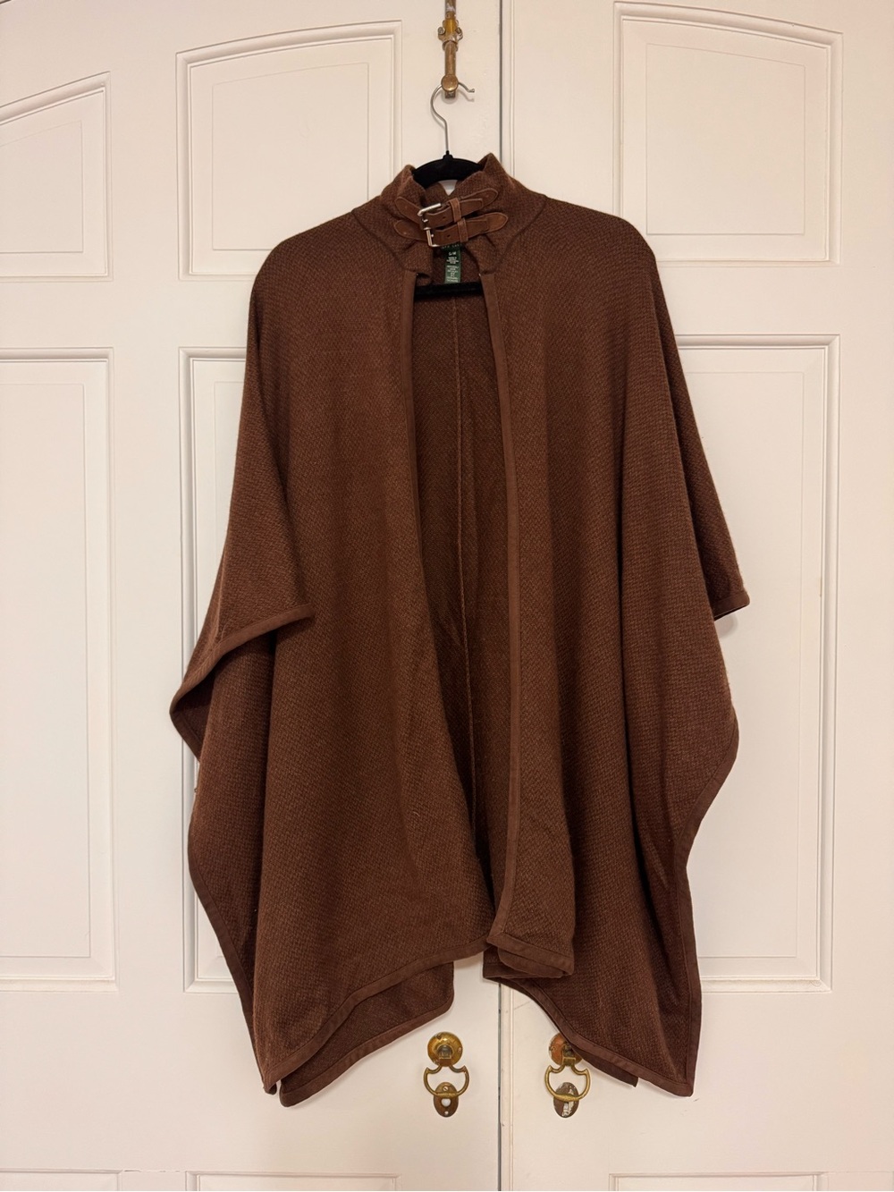 Laure Ralph Lauren. Wool/SilkCashmere Women's Sweater Cape